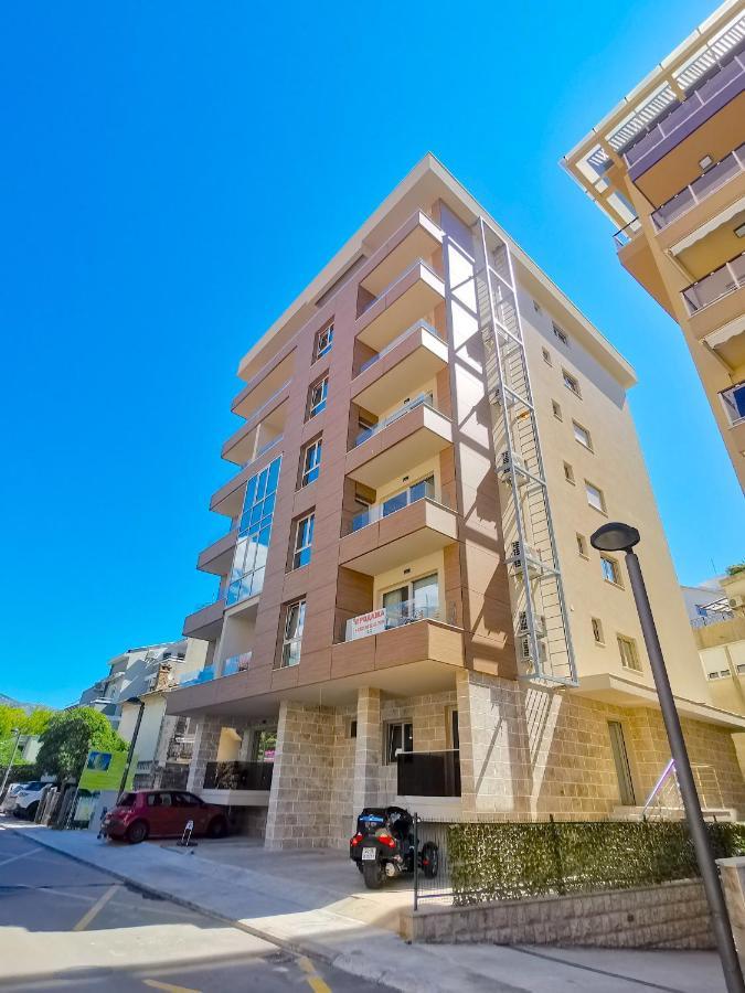 Apartments Lora Zmajeva, 7 Budua Esterno foto