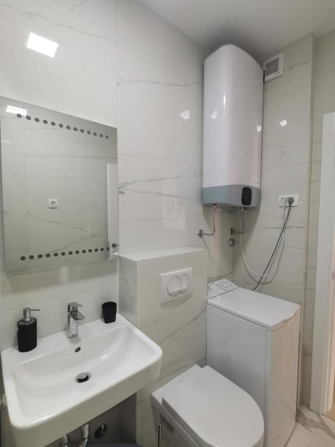 Apartments Lora Zmajeva, 7 Budua Esterno foto