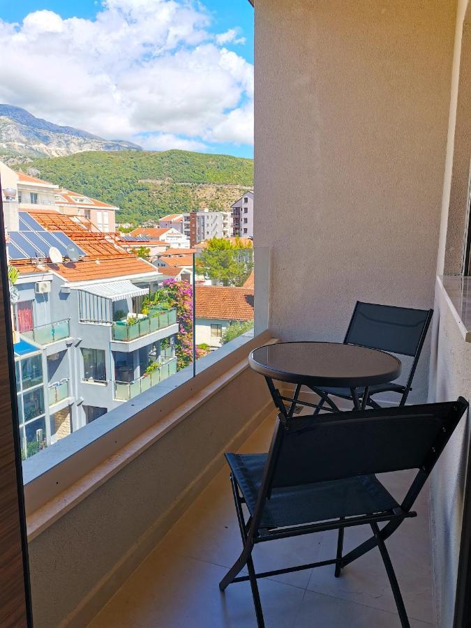 Apartments Lora Zmajeva, 7 Budua Esterno foto
