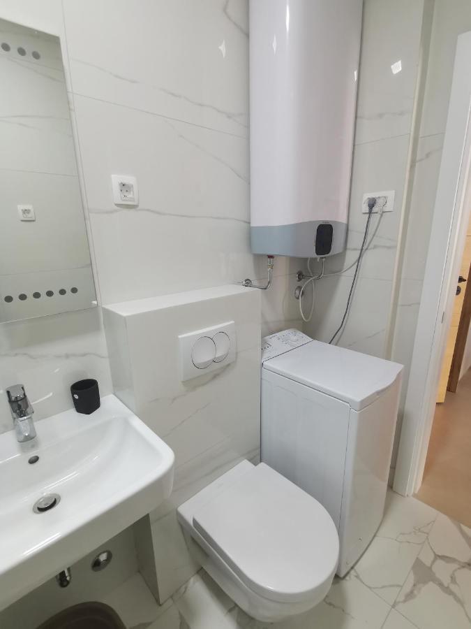 Apartments Lora Zmajeva, 7 Budua Esterno foto