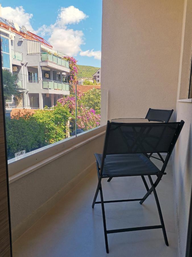 Apartments Lora Zmajeva, 7 Budua Esterno foto