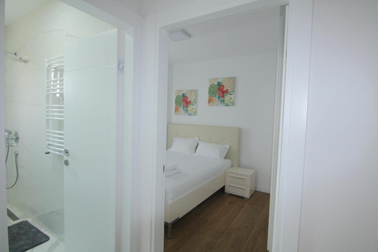 Apartments Lora Zmajeva, 7 Budua Esterno foto