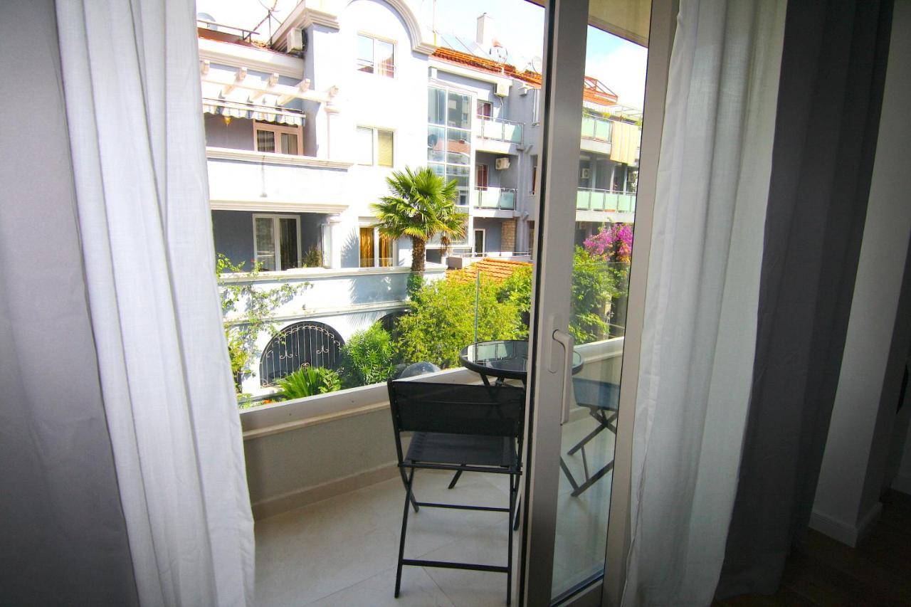 Apartments Lora Zmajeva, 7 Budua Esterno foto