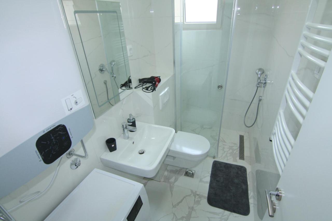 Apartments Lora Zmajeva, 7 Budua Esterno foto