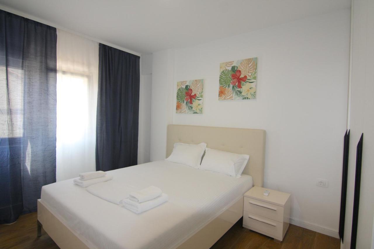 Apartments Lora Zmajeva, 7 Budua Esterno foto