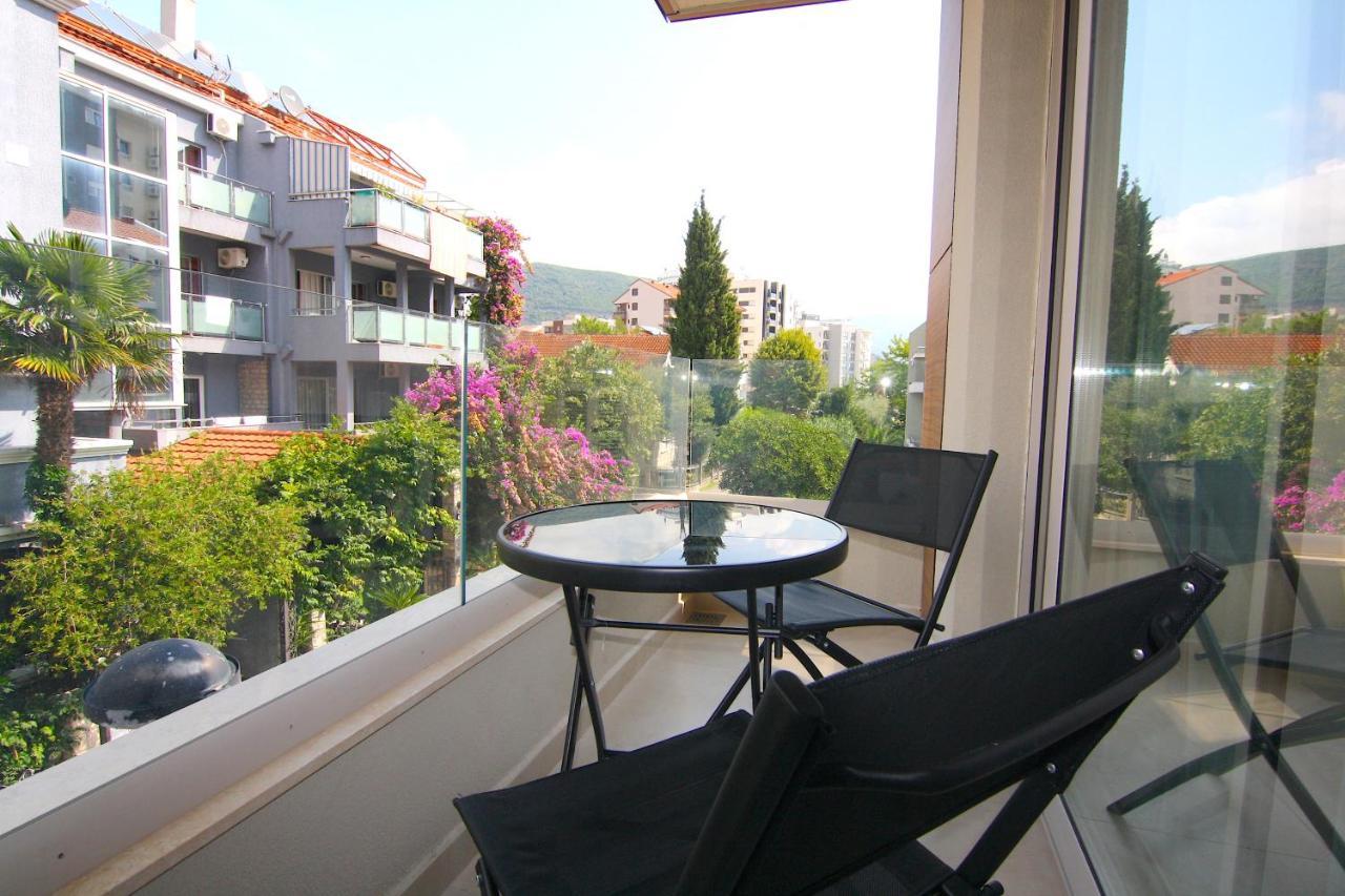 Apartments Lora Zmajeva, 7 Budua Esterno foto