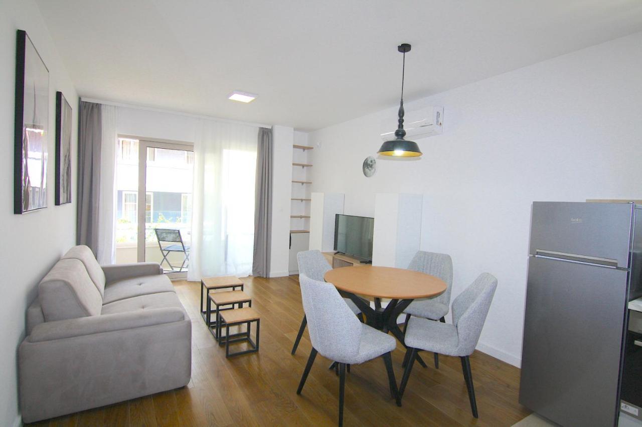 Apartments Lora Zmajeva, 7 Budua Esterno foto